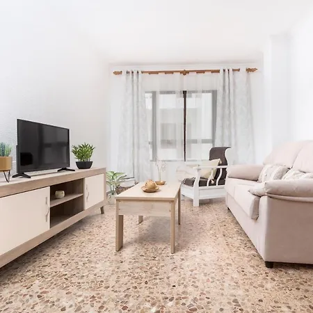 Home2book Cozy Near The In アパート *