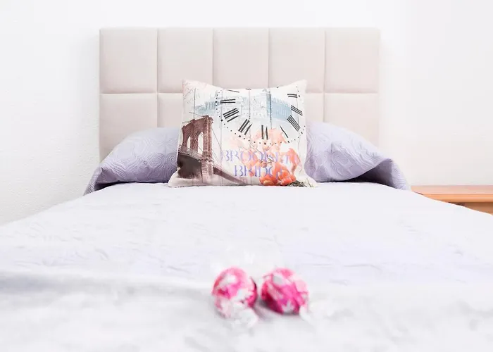 Home2book Cozy Near The In アパート *